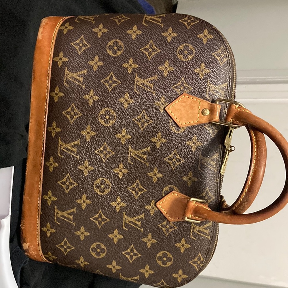 Vintage Louis Vuitton alma